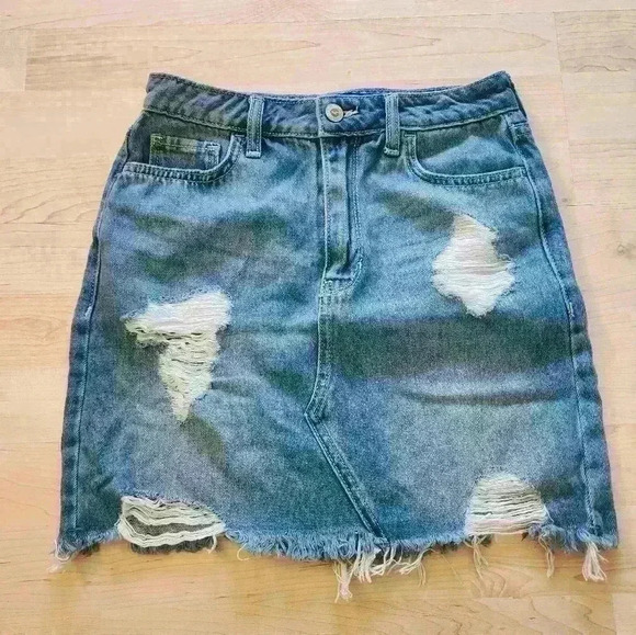 Hollister ultra high rise denim distressed skirt size 1 - Picture 1 of 5